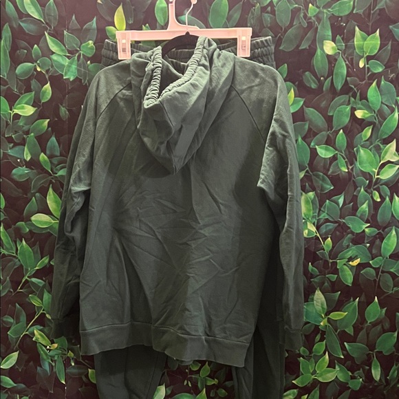 Zenana Outfitters Forest Green set - Picture 3 of 7